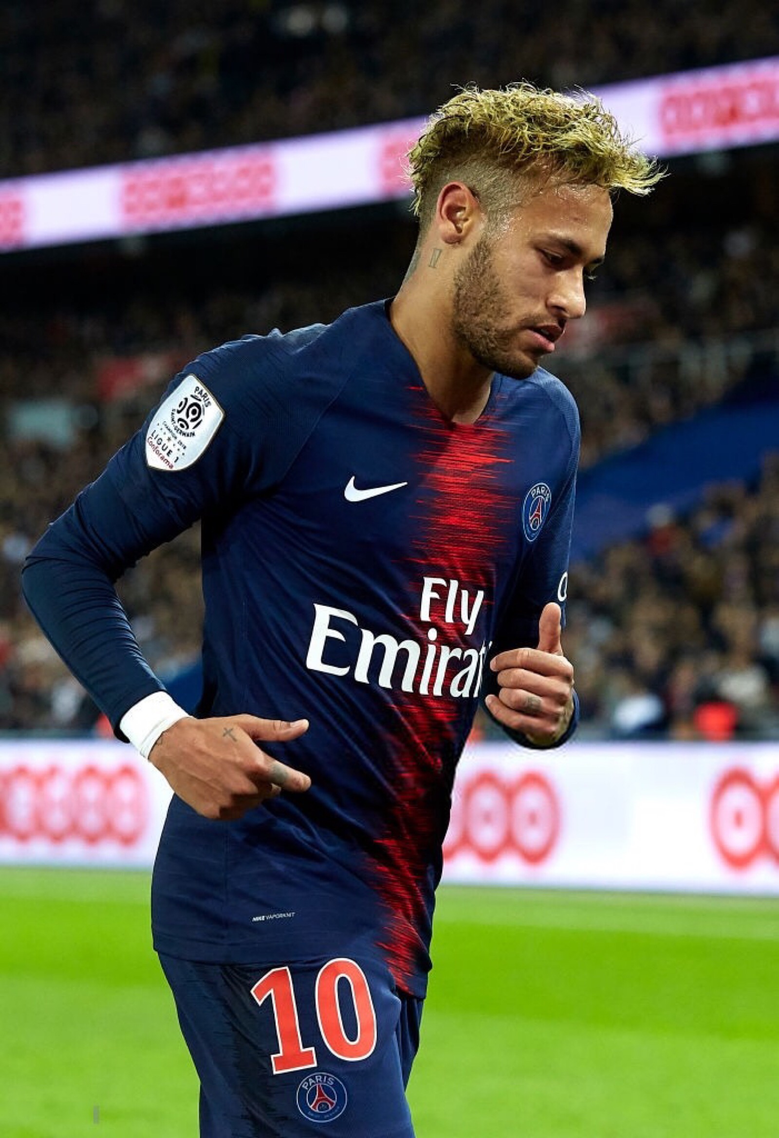 不想要萨拉赫？沙特球队老板：萨拉赫年龄太大了，维尼修斯更好（沙特球队老板否认追逐萨拉赫：年龄偏大，更看好维尼修斯）