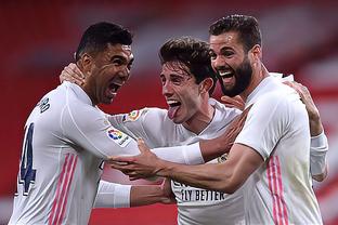 椰子：踢后卫让库普恢复信心；DV9受伤是戴维和奥蓬达的机会（椰子：改踢后卫助库普重拾信心，DV9伤缺为戴维与奥蓬达带来良机）