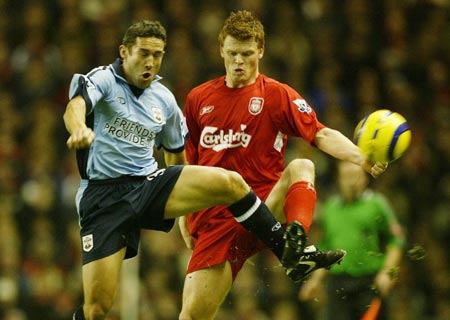 法尔克：拜仁不太可能在一月签下格伊，球队想优先与于帕续约（法尔克：拜仁冬窗难引进格伊，续约于帕优先）