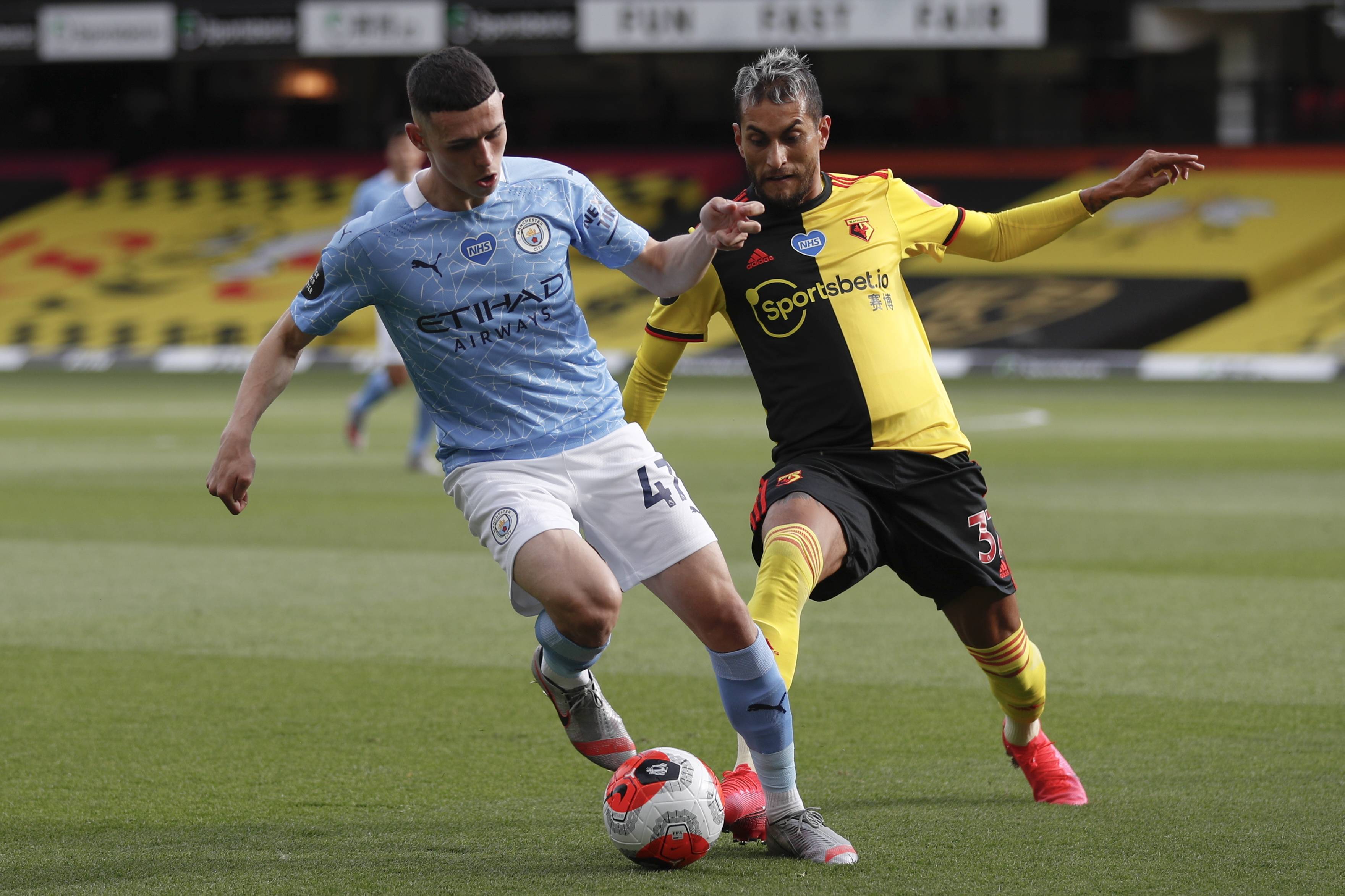 3-0,19岁巴萨旧将助攻梅开二度,率队完胜赫罗纳,终结7轮西甲不胜（3-0！19岁巴萨旧将两助攻发威，率队完胜赫罗纳，终结西甲7轮不胜）