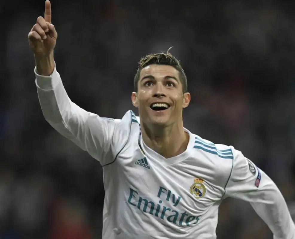 巴萨2比1逆转法兰克福，本赛季7次逆转创纪录（巴萨2-1逆转法兰克福，本季第7次翻盘创纪录）