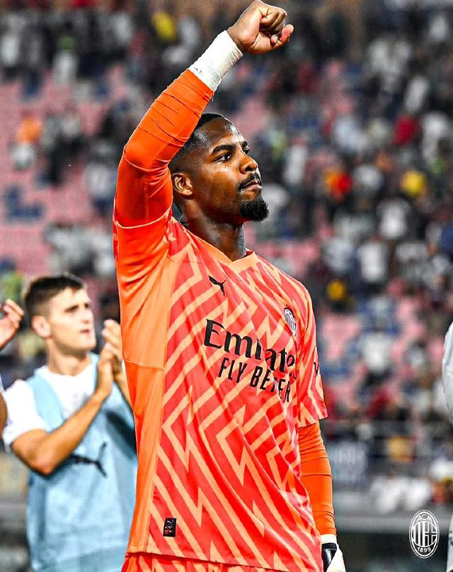 里程碑！唐斯生涯总得分突破15000分大关（唐斯达成生涯15000分里程碑）