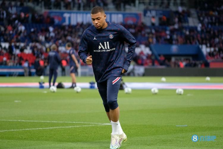 NBA季后赛球员表现数据分析（NBA季后赛球员表现数据深度解析）