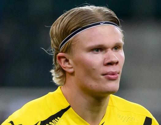 六台：皇马更衣室气氛紧张，阿隆索赛后没和队员有任何接触（六台：皇马更衣室剑拔弩张，阿隆索赛后未与球员交流）